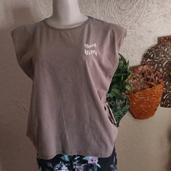 Top - Picture 1 of 5